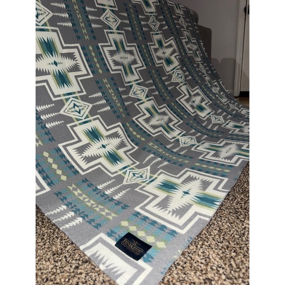 Pendleton Home Collection Harding Pattern Throw Blanket - Picture 7 of 8
